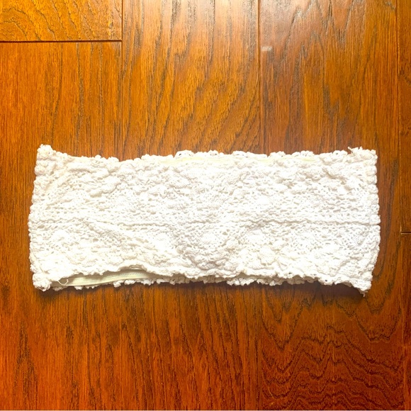 Surf Gypsy Crochet Smocked Bandeau - Size M - Picture 2 of 9